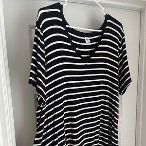 Old navy striped tee